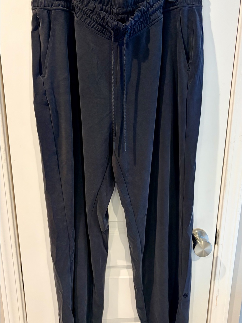 Athleta Seasoft Mid-Rise Straight Pant